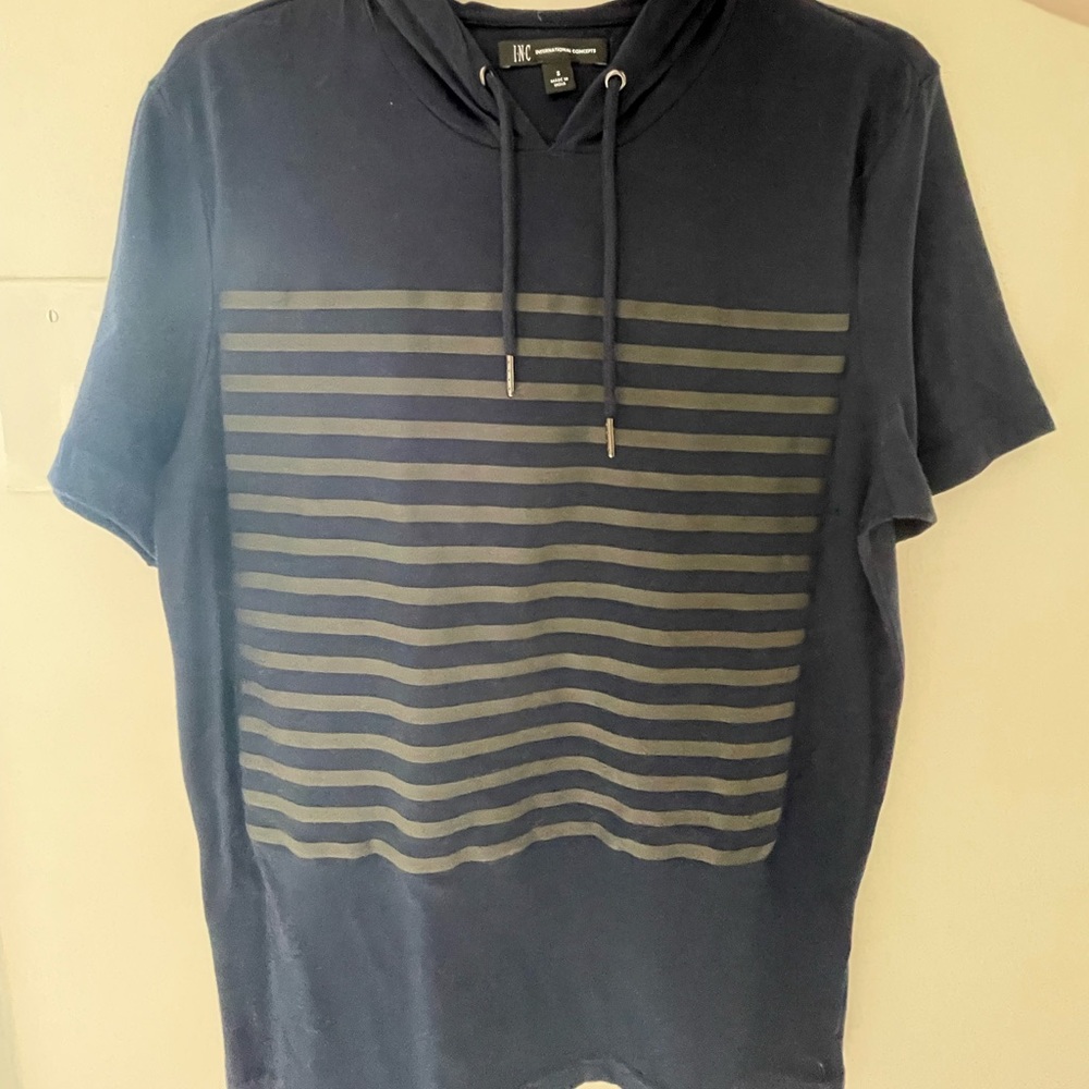 Short sleeve hoodie